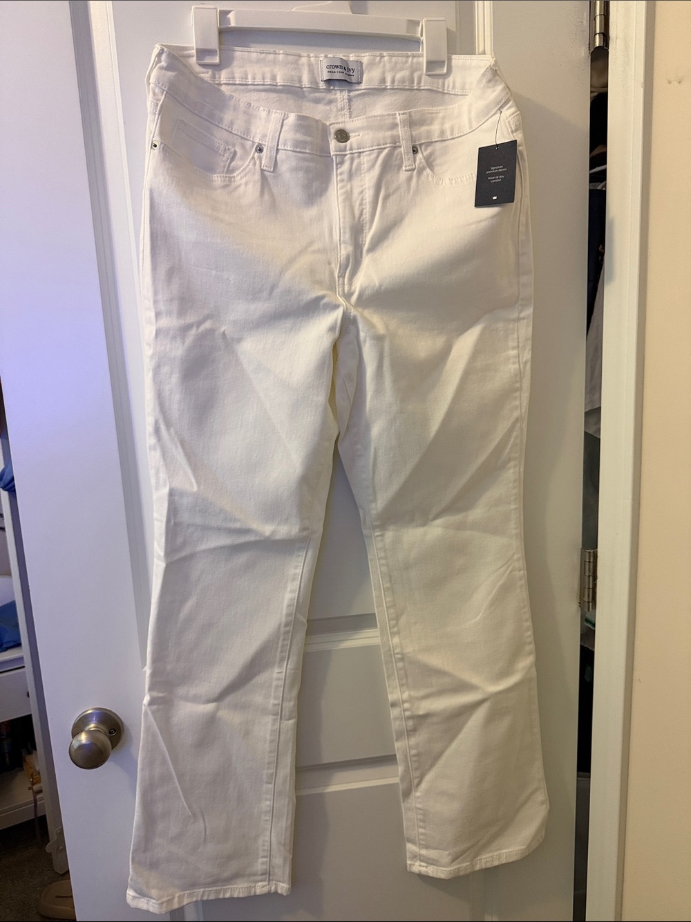 crown & ivy White Boot-Cut Jeans